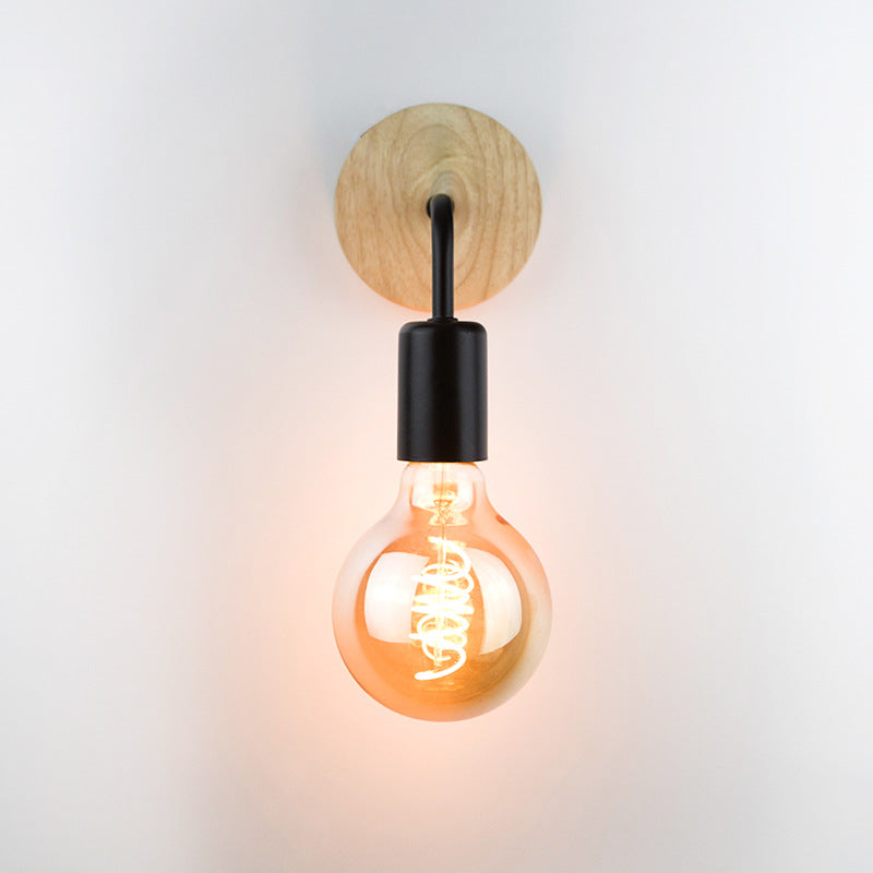 Linea — Iron Wall Lamp