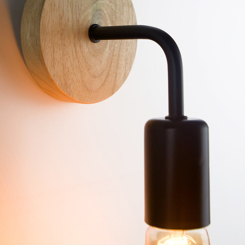 Linea — Iron Wall Lamp